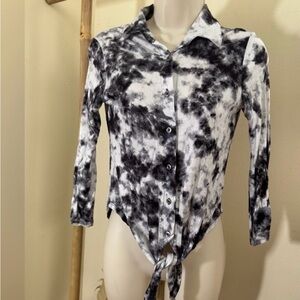 Ultra Flirt Black and White Tie-Dye Button-Down Shirt